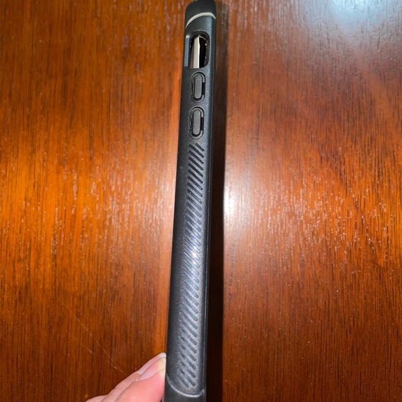 iPhone 5.8 Bumper Case with Built-In Screen Protector - Picture 6 of 6